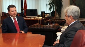 Gruevski kërcënon BDI, nëse firmoset vendimi për ndryshimin e emrave të shkollave BDI mbetet jasht qeverisë